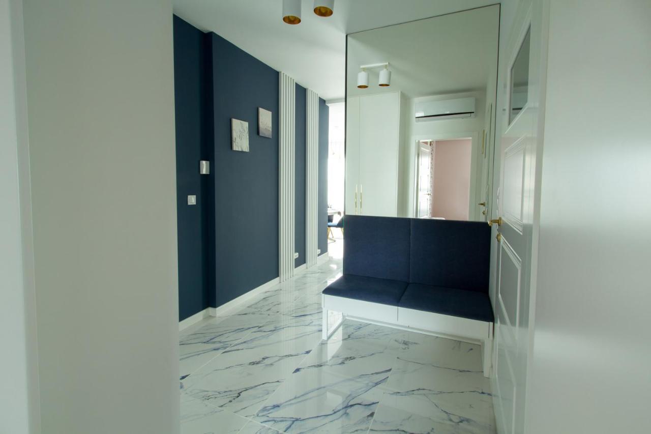 Nowy Apartment Przy Placu Szembeka Varşovia Exterior foto