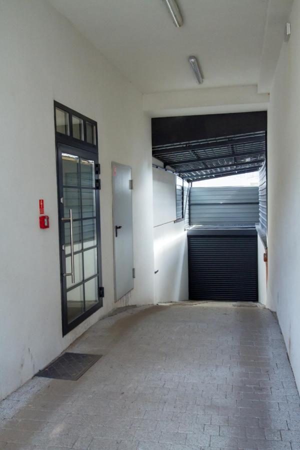 Nowy Apartment Przy Placu Szembeka Varşovia Exterior foto