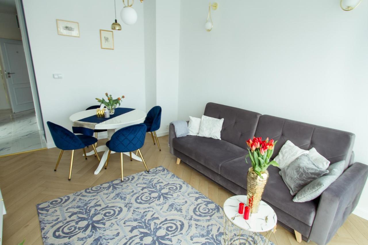 Nowy Apartment Przy Placu Szembeka Varşovia Exterior foto